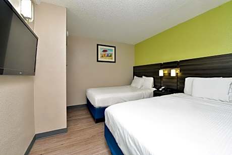 Suite with Two Double Beds and Balcony