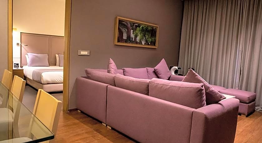 Saifi Suites