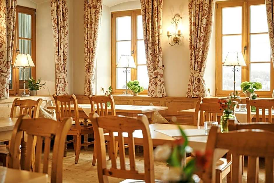 Hotel Auf der Gsteig GmbH