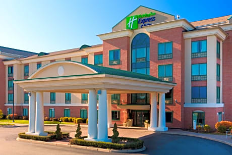 Holiday Inn Express Hotel & Suites Warwick-Providence Airport By IHG
