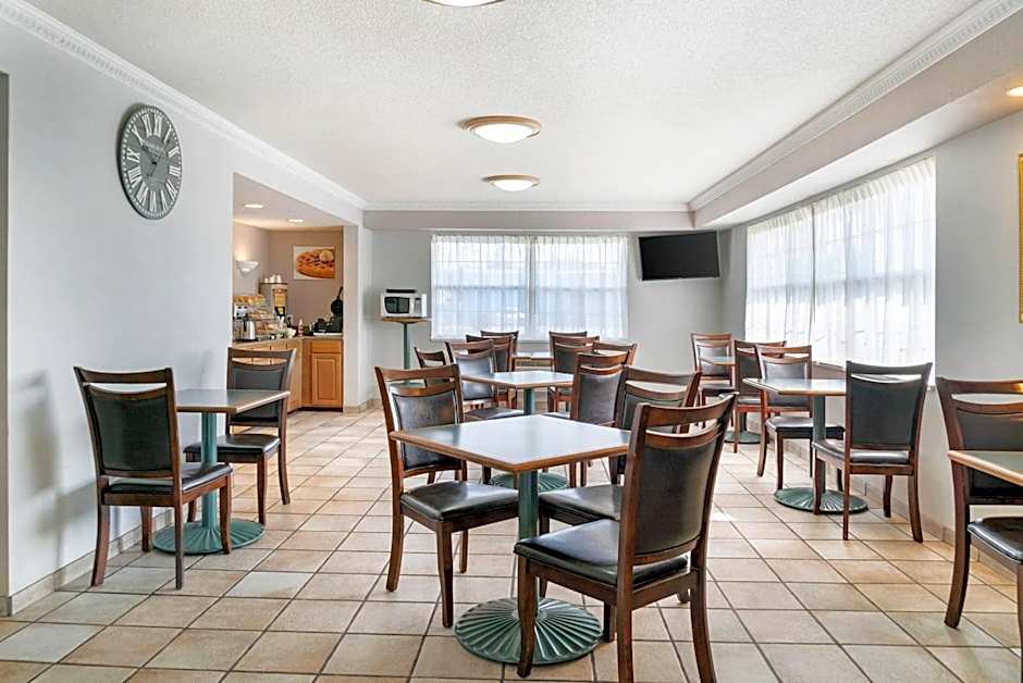 Quality Inn & Suites Manistique