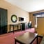 Rodeway Inn & Suites East/I-44
