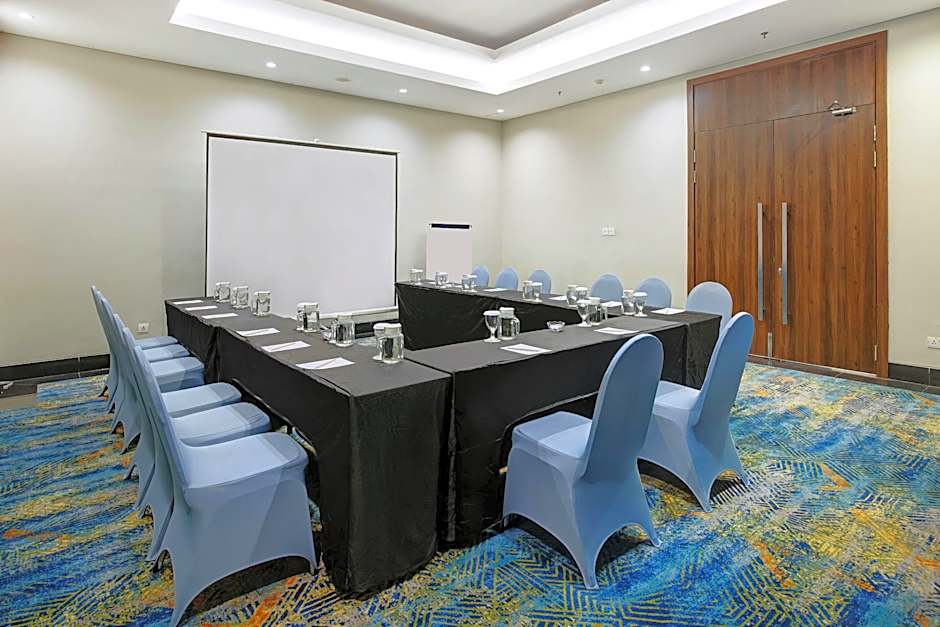 Aston Inn Pantai Losari Makassar