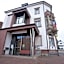 Arrow Hotel