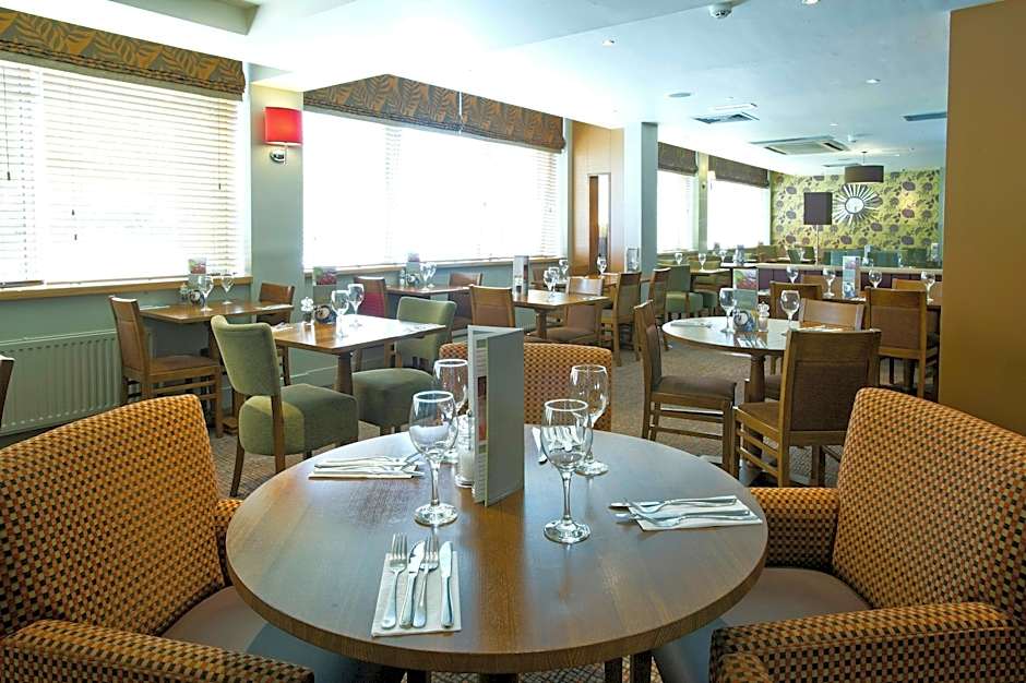 Premier Inn Glasgow City - George Square
