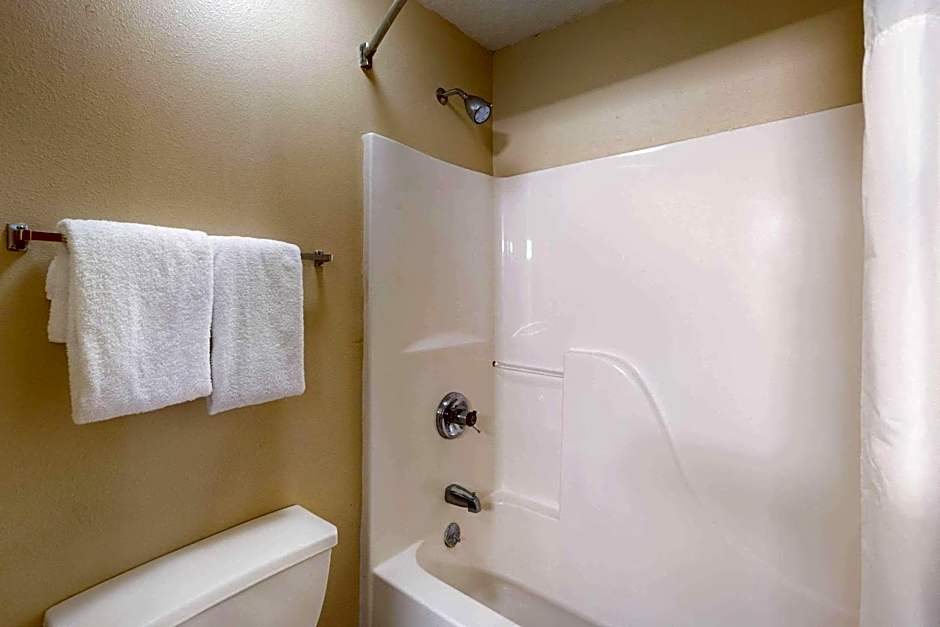 Quality Inn - Storm Lake