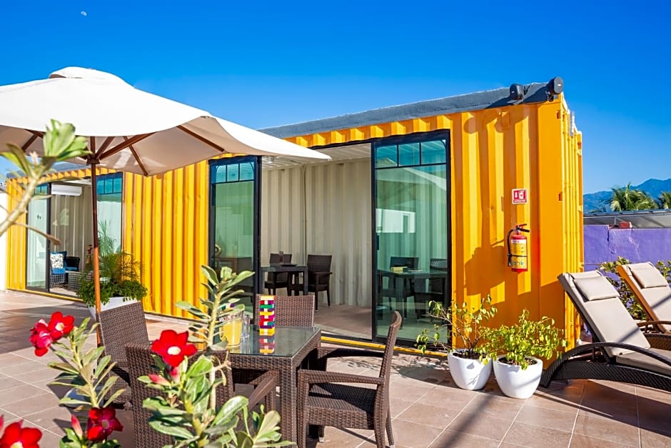 Container Inn