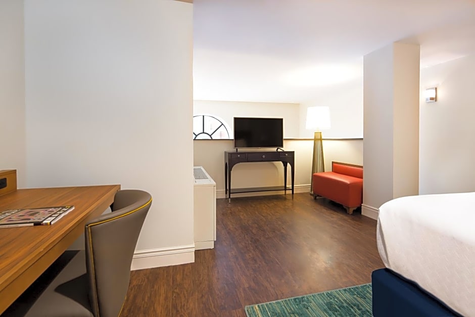 Hotel Indigo Baltimore Downtown by IHG