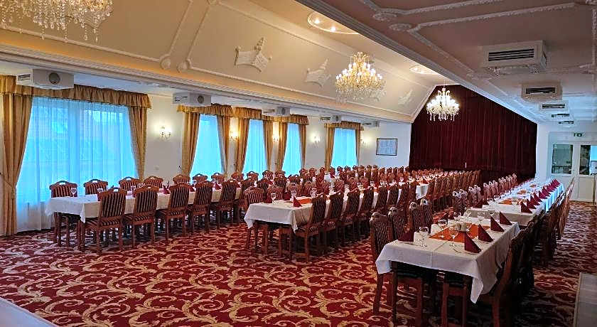 Hotel Korona Eger Wellness and Conference Hotel