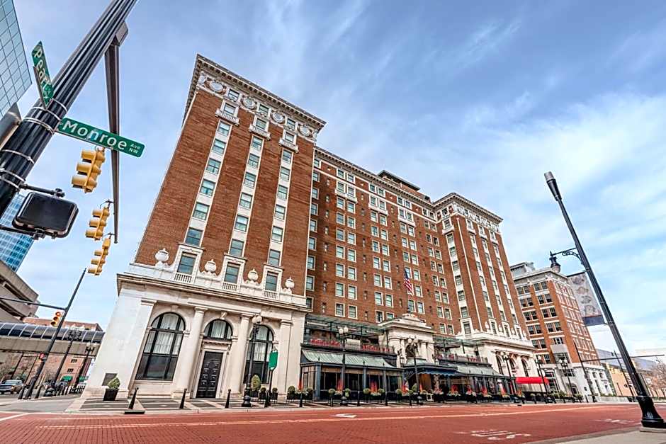 Amway Grand Plaza Hotel, Curio Collection by Hilton