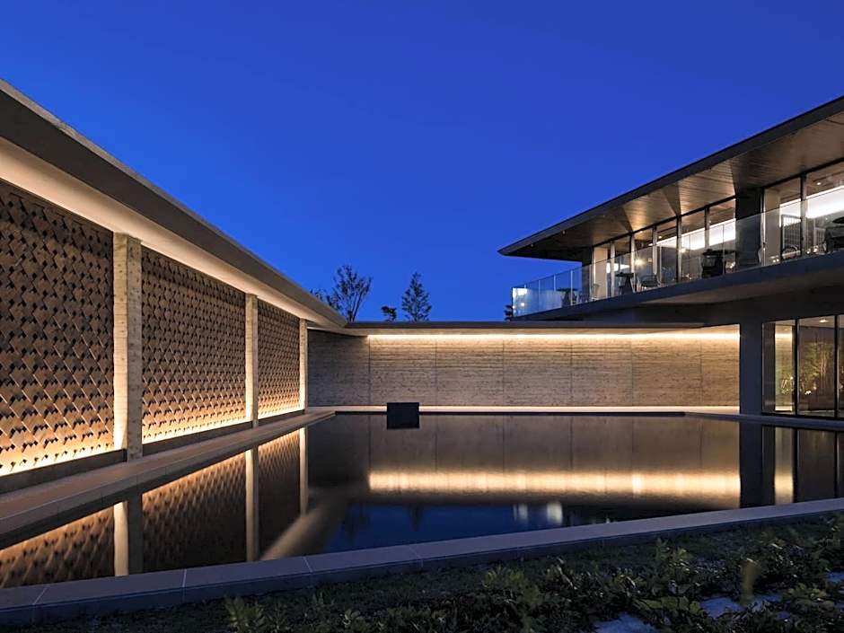 GOTO RETREAT by Onko Chishin