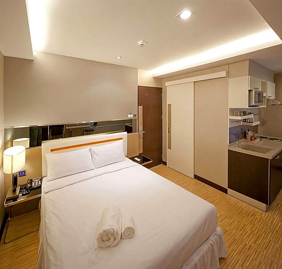 Arawana Express Phromphong