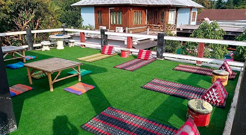 Billabong Hotel And Cafe