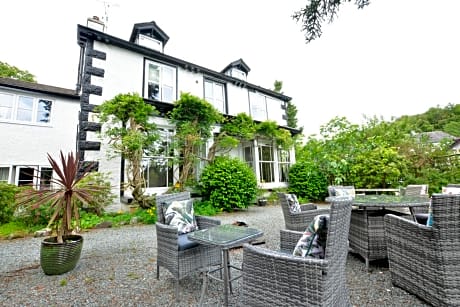 Fairfield House and Gardens