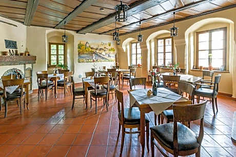 Burgschänke & Herberge Goldener Löwe