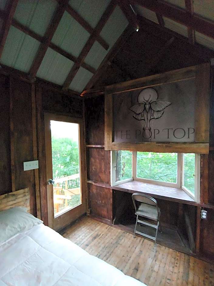 Lost River Hostel