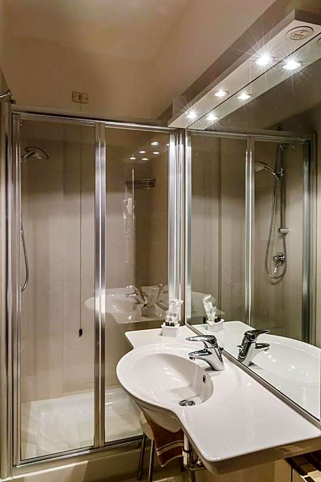 Hotel Daniel