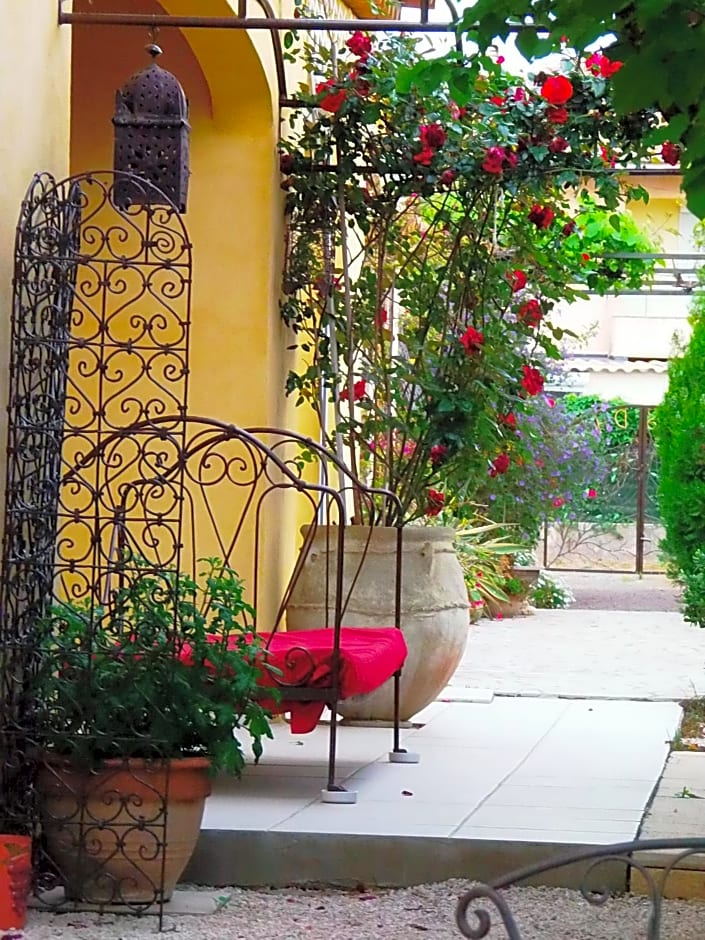 Aux Amandiers – Frejus, ID
