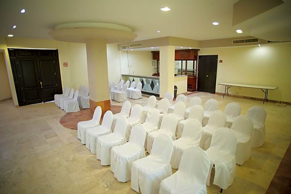 Days Inn by Wyndham Tuxtepec