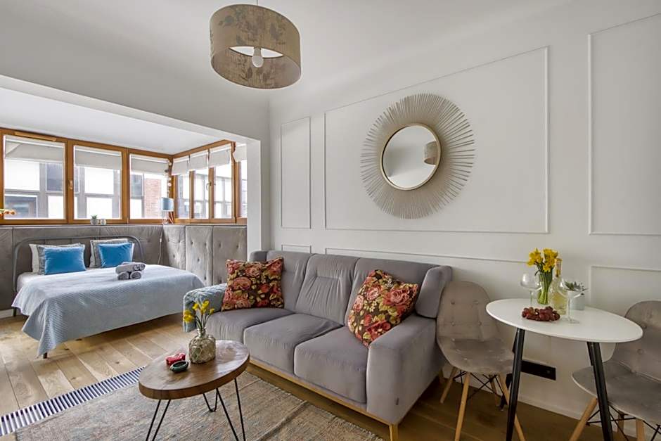 Aparthotel Pawia Deluxe- 10 min to center