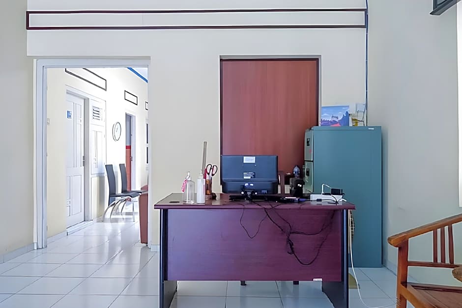 RedDoorz Syariah @ Griya Soeratin Pacitan