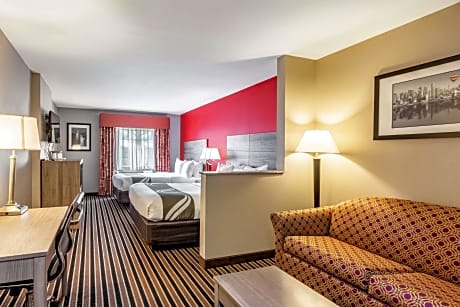 2 Queen Beds, Suite, Nonsmoking