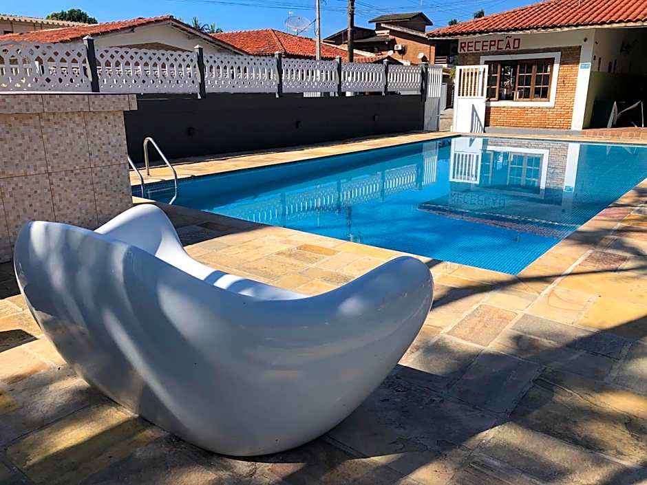 Hotel Pousada Nosso Cantinho