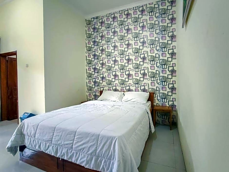 RedDoorz @ Tanakatto Homestay Waikabubak