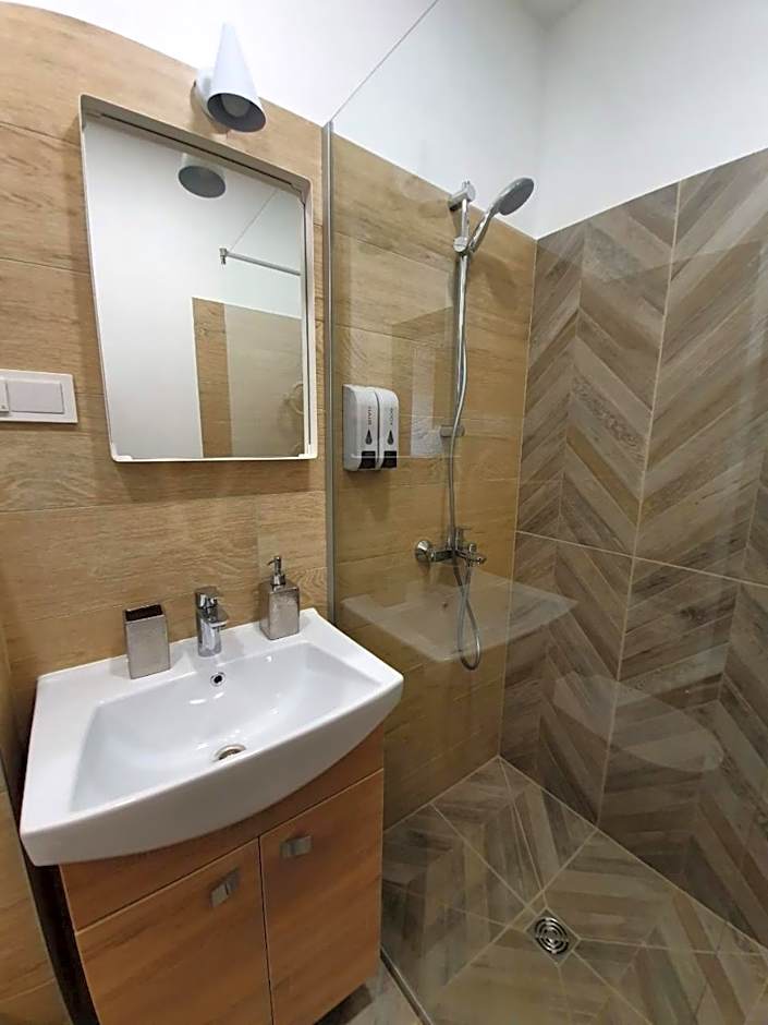 Oak house apartments