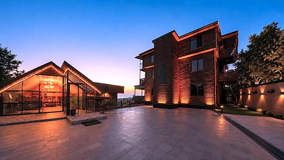 Bungaport Luxury Bungalows&Suits