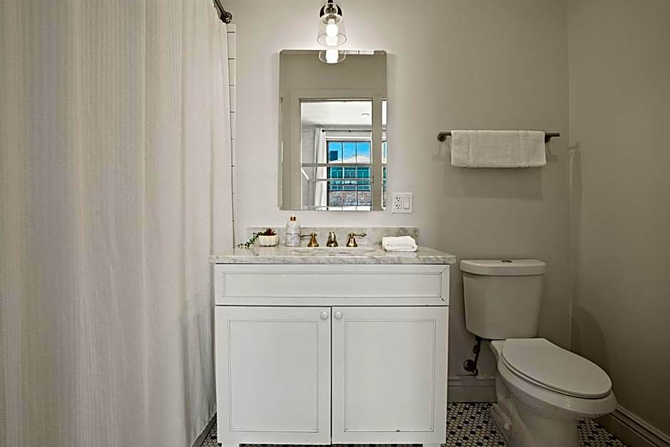 Charming Cbd 4br On Gravier Near Jazz & Dining