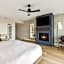 456 Embarcadero Inn & Suites