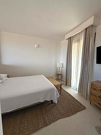 Deluxe Double Room with Balcony and Sea View