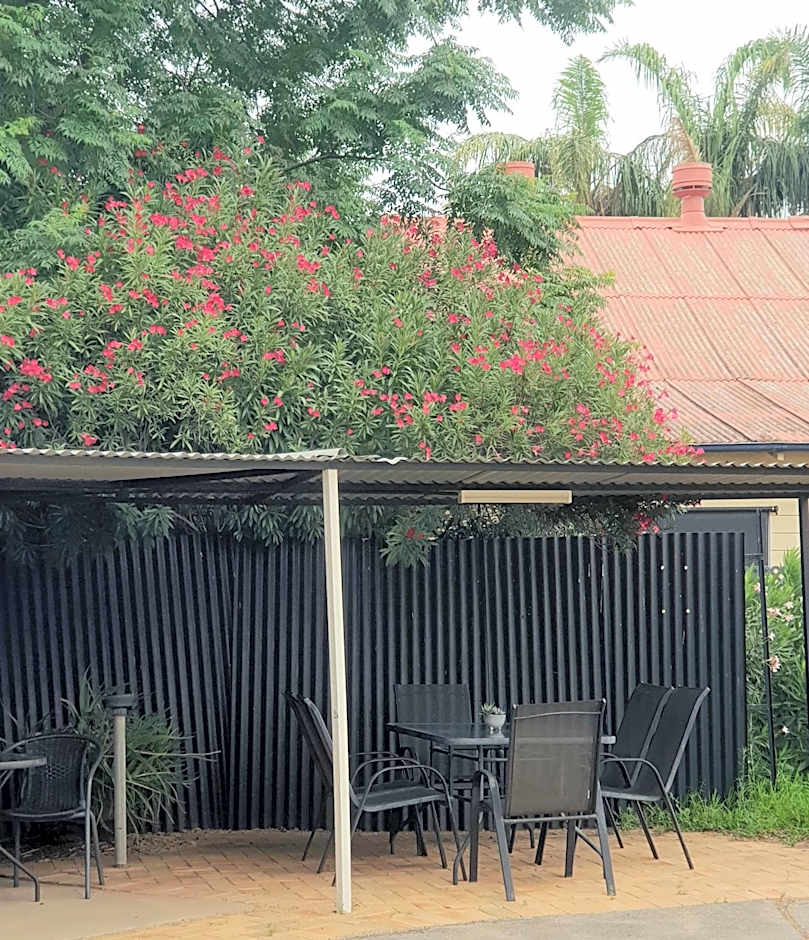 The Major Mitchell Motel