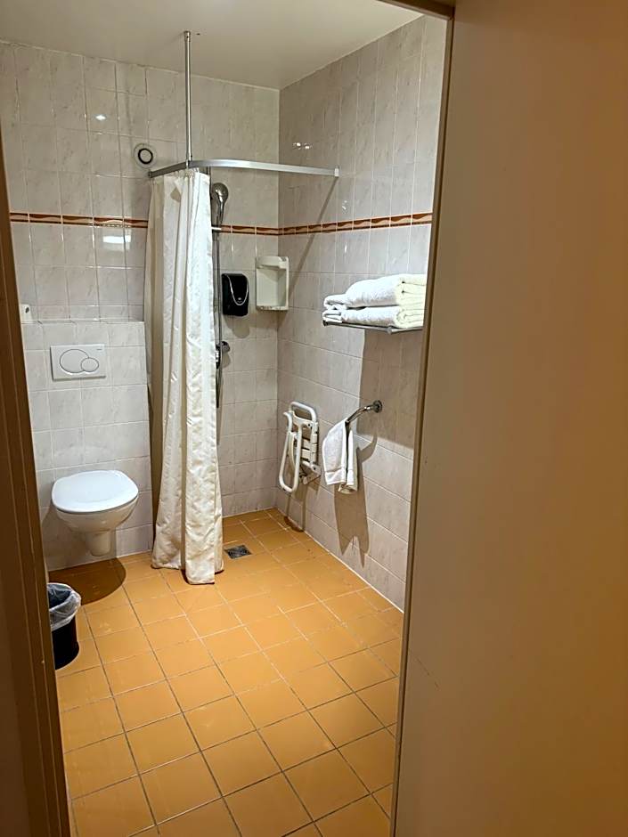 Hotel Des Deux Avenues