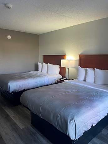 Standard Double Room with Two Double Beds - Non Smoking