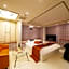 Hotel Gee (Adult Only)