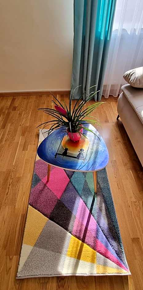 Happy Mood Apartments