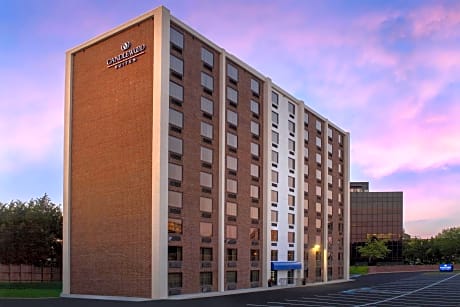 Candlewood Suites Alexandria West, an IHG Hotel