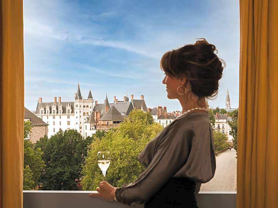 LHotel - face au château - boutique hôtel et séminaires
