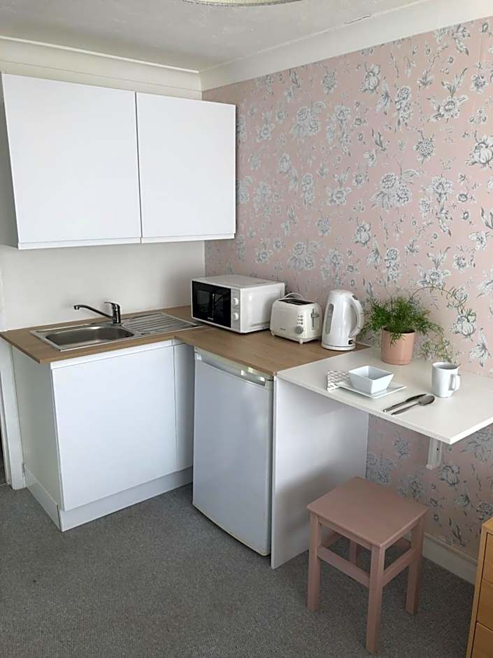 Basingstoke En Suite Room in Garden Annex