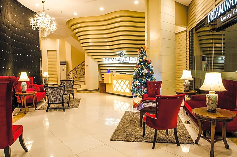 Dreamwave Hotel Lemery