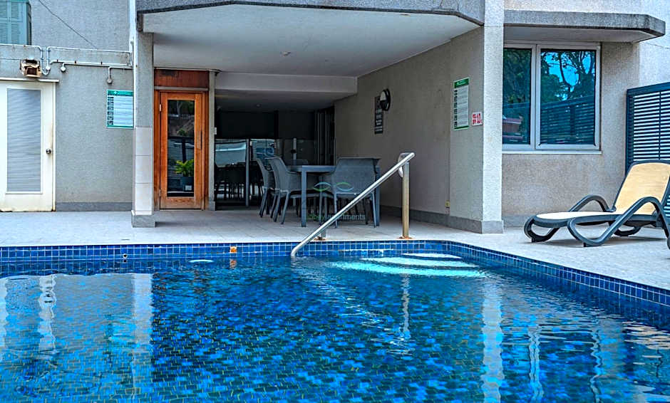 Abbey On Roma Hotel & Apartments