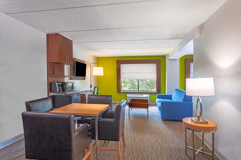 Holiday Inn Express & Suites Augusta West - Fort Eisenhower By IHG