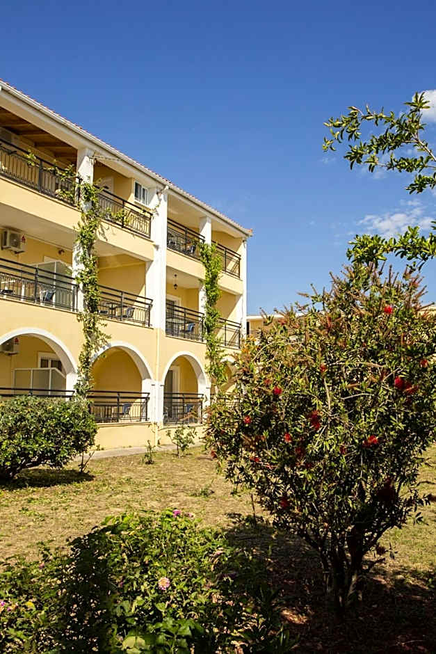 Searocco Studios & Apartments - Close to Alykes Center, by ZanteWize