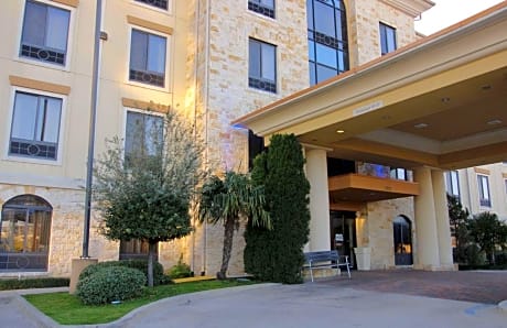 Comfort Inn & Suites Dallas Medical-Market Center