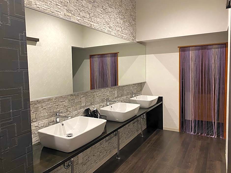 佐渡民宿 憩 IKOI GUEST HOUSE & Cafe Bar