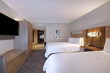 Standard Room with Two Queen Beds