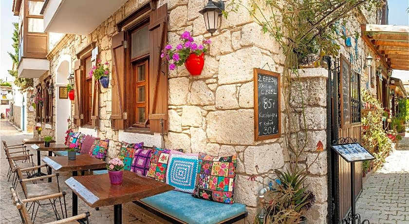 Flores Hotel Alaçatı
