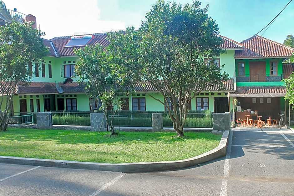 Urbanview Hotel Syariah Graha Atmadja Lembang by RedDoorz